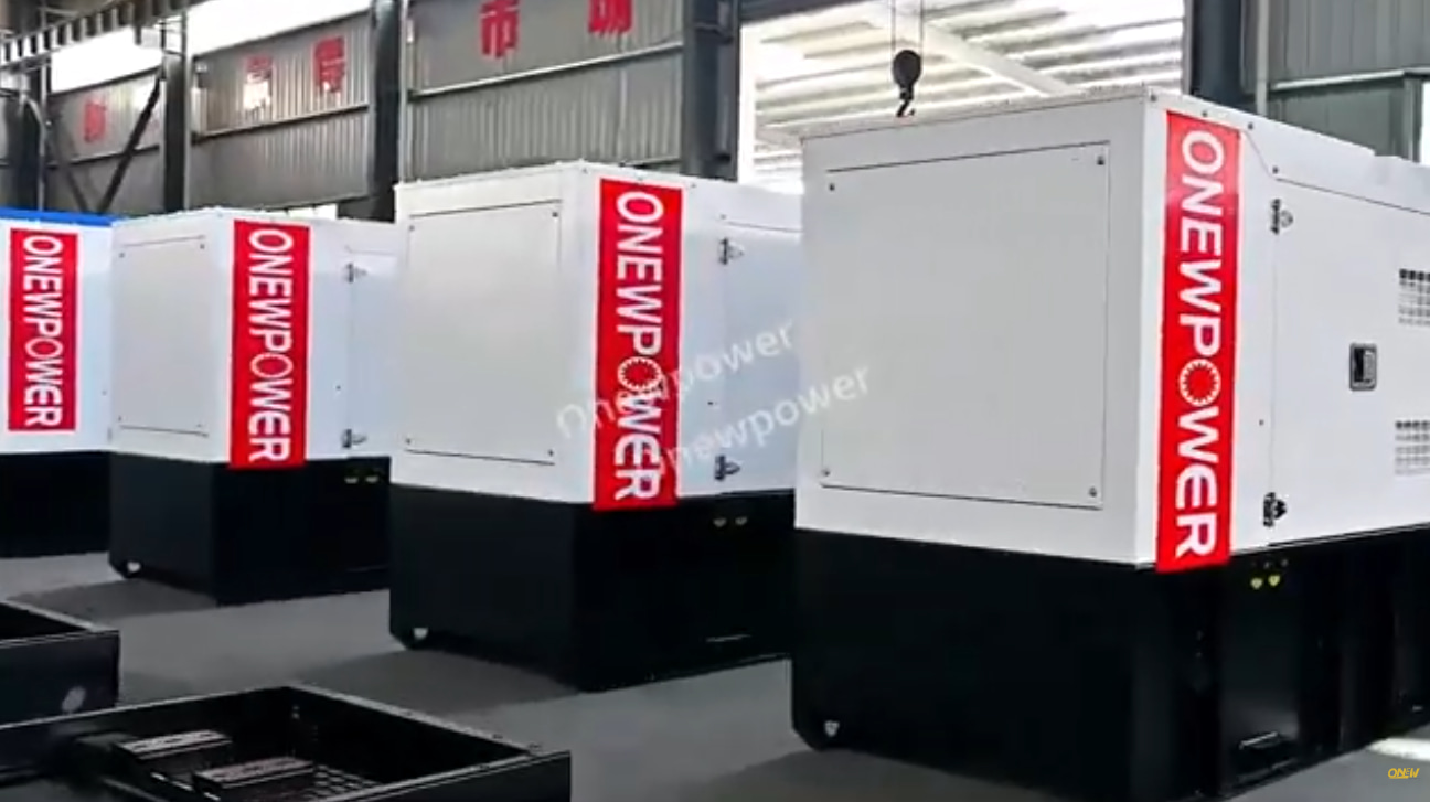 Дизельный генератор ONEWPOWER белого цвета